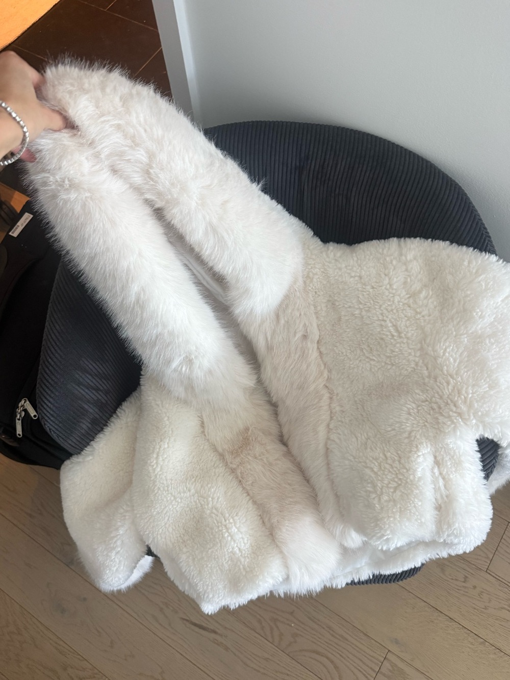 Plush White Faux Fur Hooded Jacket - Picture 6 of 8